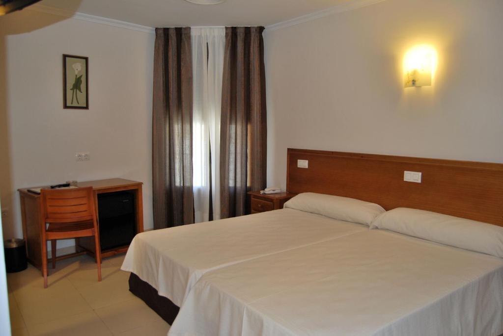Hotel Gema Альмаден Номер фото