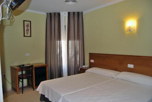 Hotel Gema Альмаден Экстерьер фото